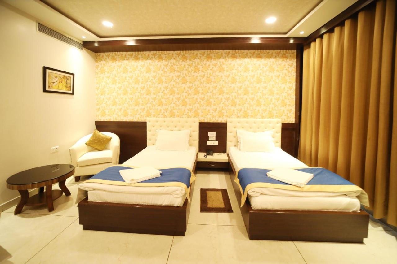 Hotel Panchsheel Ayodhya Extérieur photo